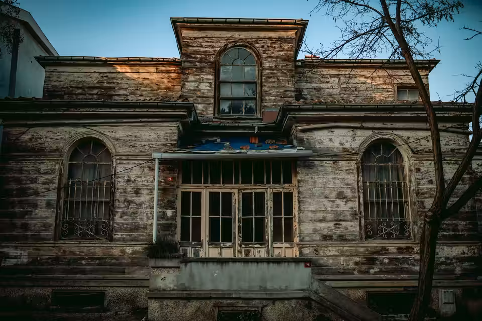 Yenimahalle Batıkent Satılık Satılık · 980 m² · tarihi bina — fotoğraf 1/3
