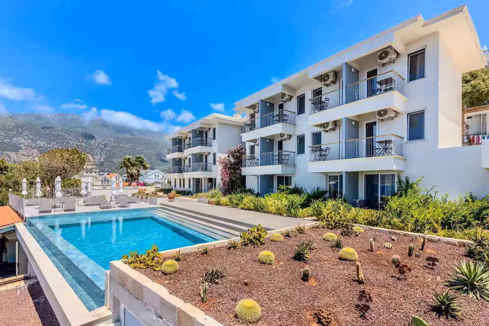 Datça İskele Satılık Otel · 5.200 m² · havuz — fotoğraf 1/3