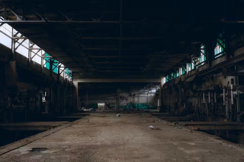 Nilüfer Beşevler Kiralık Depo & Antrepo · 6.000 m² · kolonlu — fotoğraf 1/4