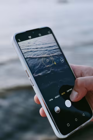 Akıllı telefon 256 GB, kamera odaklı model
