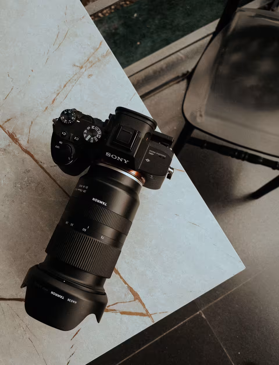 İyi aynasız gövde + 70-200 mm objektif — fotoğraf 1/1