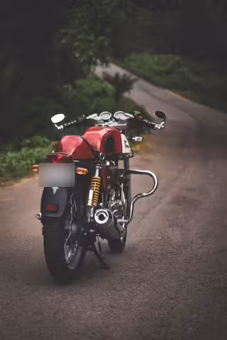 2021 Klasik & Café Racer · Benzinli Manuel · Temiz