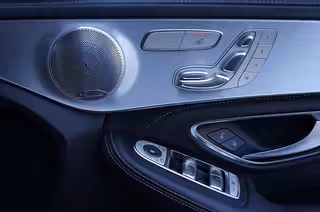 Premium coupe kapı hoparlörü ve döşeme